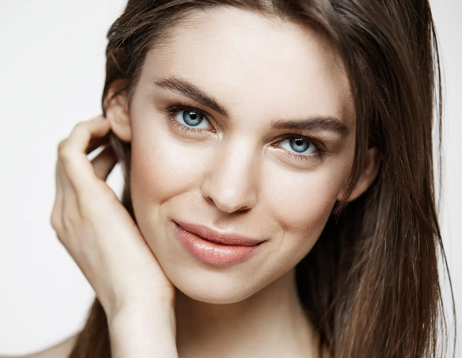 Le lifting du visage sans chirurgie à Paris - Lifting médical par Dr Amir Vahedi