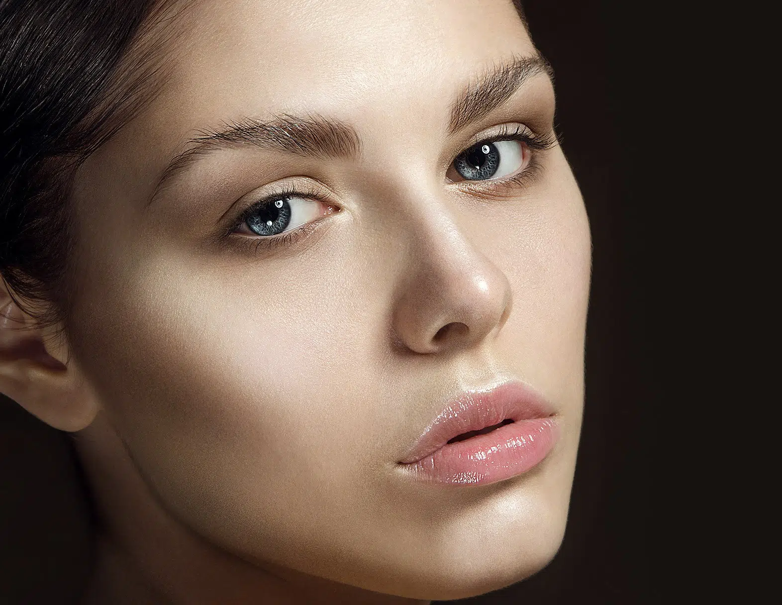 Le pinch blépharoplastie - intervention chirurgicale des paupières pour rajeunir son regard Paris - Dr Vahedi