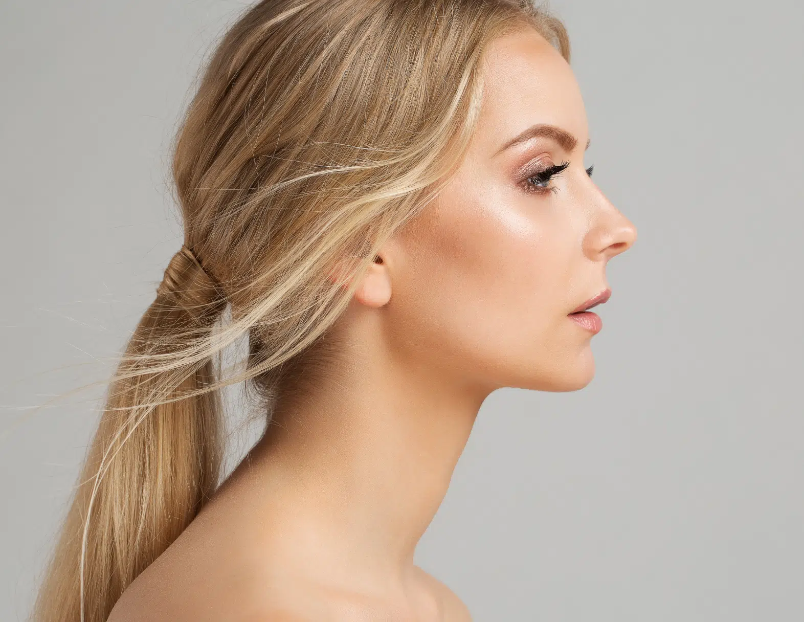 Rhinoplastie de la bosse du nez à Paris - Tarifs - Dr Vahedi